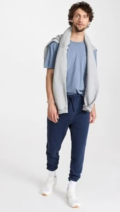 Alo Yoga Triumph Sweatpants 12 Alo Yoga Triumph Sweatpants -Shopbop aloyg30283124bd 1677804140546 2 0. UX357 QL90