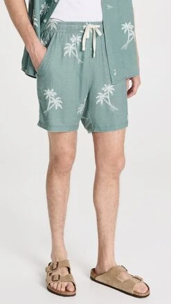 Banks Journal Retreat Walk 6.25" Shorts -Shopbop bjour304051a90e 1683296166861 2 0. UX357 QL90