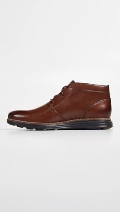 Cole Haan Original Grand Chukka Boots -Shopbop chaan302301e781 1671640659183 2 0. UX357 QL90