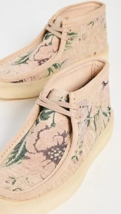 Clarks Wallabee Cup Boots -Shopbop clark3016711841 1674861333868 2 0. UX357 QL90