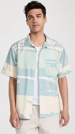 Closed Short Sleeved Shirt