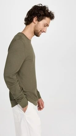 Faherty Legend Waffle Crew -Shopbop faher305651e8be 1670430531421 2 0. UX357 QL90