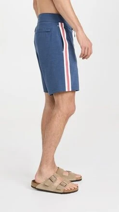 Faherty Retro Surf Stripe 7" Boardshorts 11 Faherty Retro Surf Stripe 7" Boardshorts -Shopbop faher305721e8b9 1670358155725 2 0. UX357 QL90