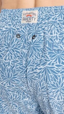 Faherty Beacon 7" Trunks -Shopbop faher306001f547 1677859317167 2 0. UX357 QL90