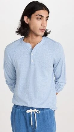 Faherty Cloud Henley Tee