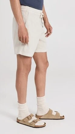 Faherty Essential 6.25" Drawstring Shorts -Shopbop faher3063614143 1682973522798 2 0. UX357 QL90
