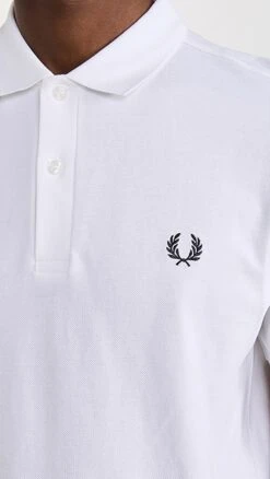 Fred Perry The Fred Perry Shirt 13 Fred Perry The Fred Perry Shirt -Shopbop fperr305801c925 1666215264227 2 0. UX357 QL90