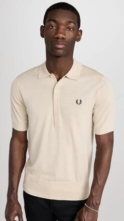 Fred Perry Short Sleeve Knitted Shirt -Shopbop fperr3058648696 1675893175491 2 0. UX357 QL90