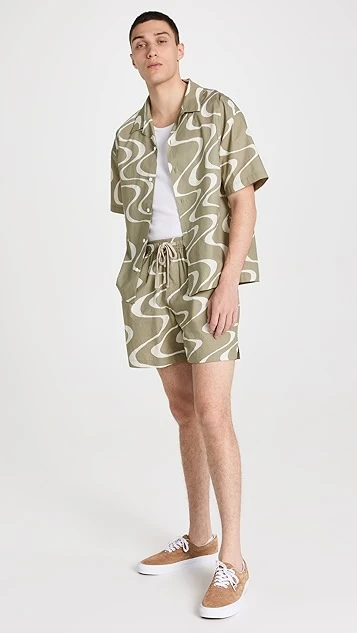 FRAME Abstract Wave Graphic Shorts (6" Inseam) 6 FRAME Abstract Wave Graphic Shorts (6" Inseam) - Image 4