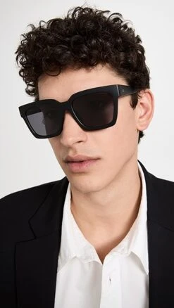 Le Specs Weekend Riot Polarized Sunglasses -Shopbop lspec3005086863 1680290895508 2 0. UX357 QL90