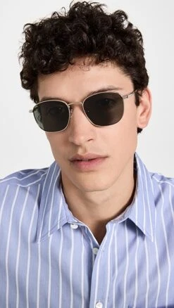 Le Specs Neptune Deux Sunglasses 10 Le Specs Neptune Deux Sunglasses -Shopbop lspec3037318a68 1680030946245 2 0. UX357 QL90