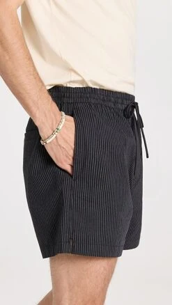 Madewell Seersucker 4.25" Pull On Shorts 11 Madewell Seersucker 4.25" Pull On Shorts -Shopbop madew462031fcde 1681748684861 2 0. UX357 QL90