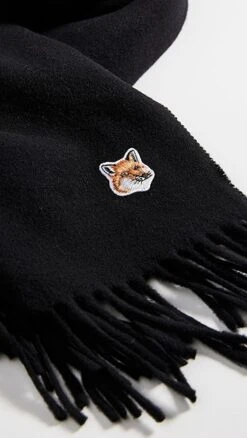 Maison Kitsune Fox Head Patch Wool Scarf -Shopbop maisk312191071b 1669148246360 2 0. UX357 QL90