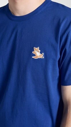 Maison Kitsune Chillax Fox Patch Classic T-Shirt 13 Maison Kitsune Chillax Fox Patch Classic T-Shirt -Shopbop maisk3123816461 1678462845691 2 0. UX357 QL90