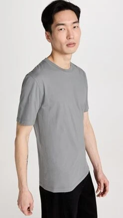 Maison Margiela T-Shirt -Shopbop mmmar302341f8d0 1672791312414 2 0. UX357 QL90