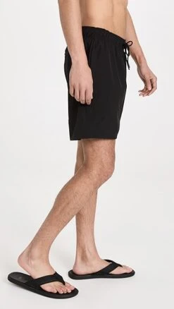 Onia Comfort Lined 6" Swim Trunks -Shopbop oniaa305721cd2d 1679347708305 2 0. UX357 QL90