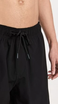 Onia Comfort Lined 6" Swim Trunks -Shopbop oniaa305721cd2d 1679347708477 2 0. UX357 QL90