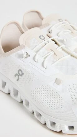 On Cloud 5 Coast Sneakers -Shopbop onrun303451ea1a 1676906872300 2 0. UX357 QL90