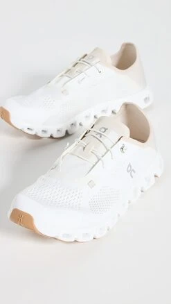On Cloud 5 Coast Sneakers -Shopbop onrun303451ea1a 1676906872304 2 0. UX357 QL90