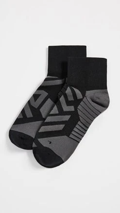 On Performance Mid Socks