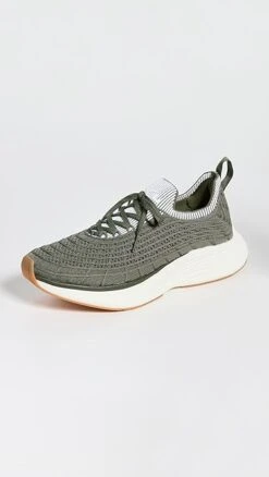 APL: Athletic Propulsion Labs Men's Techloom Zipline Fatigue Sneakers