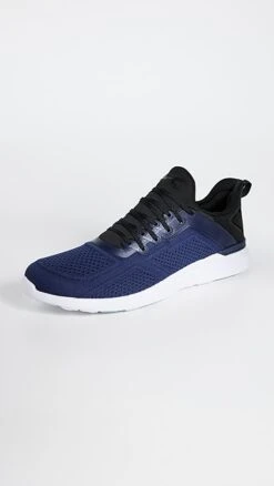 APL: Athletic Propulsion Labs Techloom Tracer