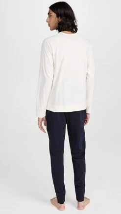 Paul Smith Paul Smith Pants Pajamas Gift Set Box -Shopbop psmth3219656277 1668731238337 2 0. UX357 QL90