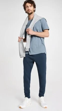 RAILS Johnny Tee -Shopbop rails3164612048 1678146999216 2 0. UX357 QL90