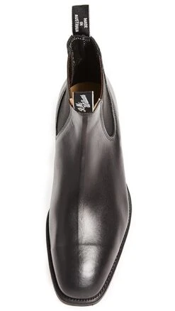 R. M. Williams R.M. Williams Classic RM Leather Chelsea Boots 9 R. M. Williams R.M. Williams Classic RM Leather Chelsea Boots -Shopbop rmwil3000012867 q3 2 0. UX357 QL90