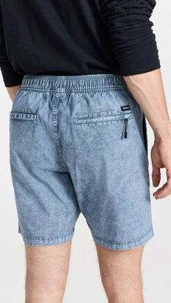 RVCA Civic Tropics Hybrid 7" Shorts 10 RVCA Civic Tropics Hybrid 7" Shorts -Shopbop rvcaa3117718861 1677866734360 2 0. UX357 QL90