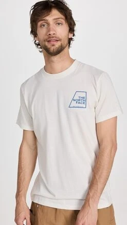 The North Face Logo Marks Tee 14 The North Face Logo Marks Tee -Shopbop tnfac304481ef75 1677633657412 2 1. UX357 QL90