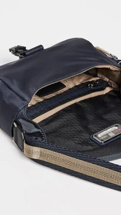 TUMI Alpha Bravo Compass Crossbody -Shopbop tumii314161f3b1 1678470200200 2 0. UX357 QL90