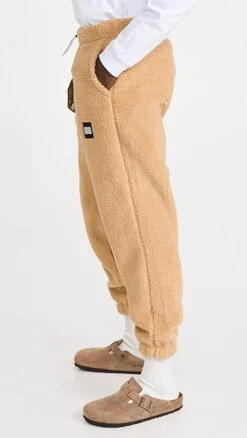 UGG Dilan Sherpa Joggers -Shopbop ugggg301031ab1a 1666033716509 2 0. UX357 QL90