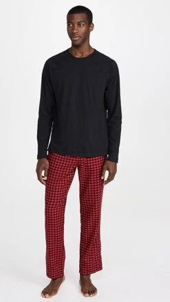 UGG Steiner 2 Piece Gift Box Set 15 UGG Steiner 2 Piece Gift Box Set -Shopbop ugggg3011044316 1665171625371 2 0. UX357 QL90