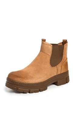 UGG Skyview Chelsea Boots -Shopbop ugggg3016312753 1665677337373 2 0. UX357 QL90