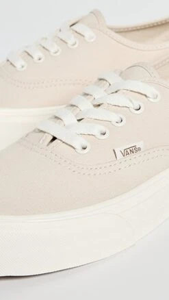 Vans Authentic VR3 -Shopbop vanss303361f250 1677538681448 2 0. UX357 QL90