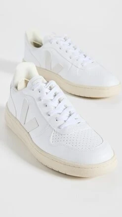 Veja V-10 CWL Sneakers 9 Veja V-10 CWL Sneakers -Shopbop vejaa305921f0e5 1683137228659 2 0. UX357 QL90