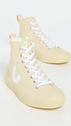 Veja Wata II Sneakers 9 Veja Wata II Sneakers -Shopbop vejaa306051f0f5 1682001878635 2 0. UX357 QL90