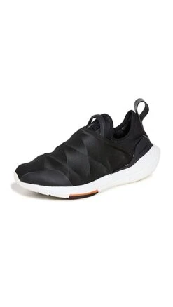 Y-3 Y-3 Ultraboost 22 Sneakers -Shopbop ythre311361f83b 1665664090130 2 0. UX357 QL90